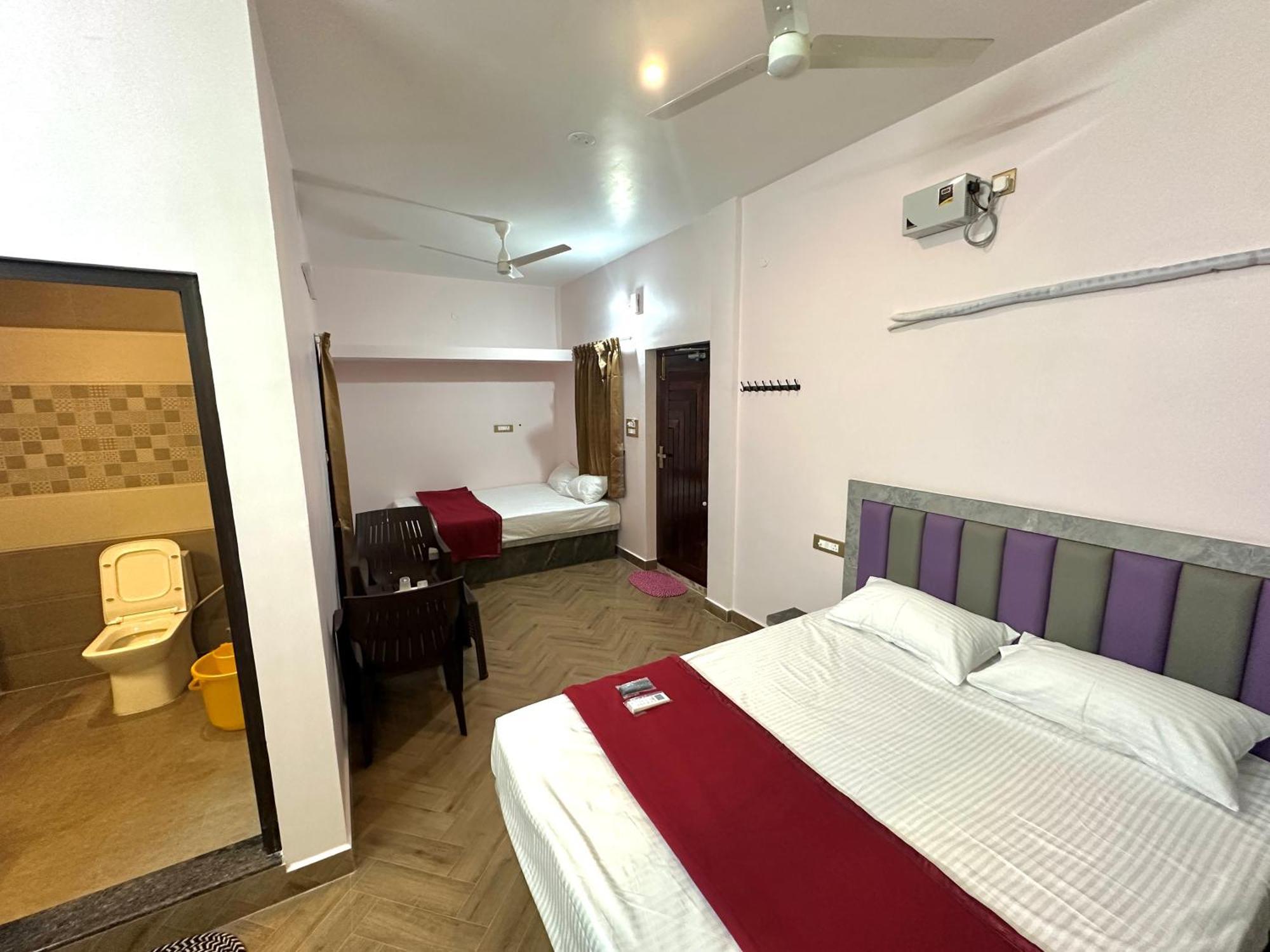 Om Lingeswaran Home Stay Tiruvannāmalai 外观 照片