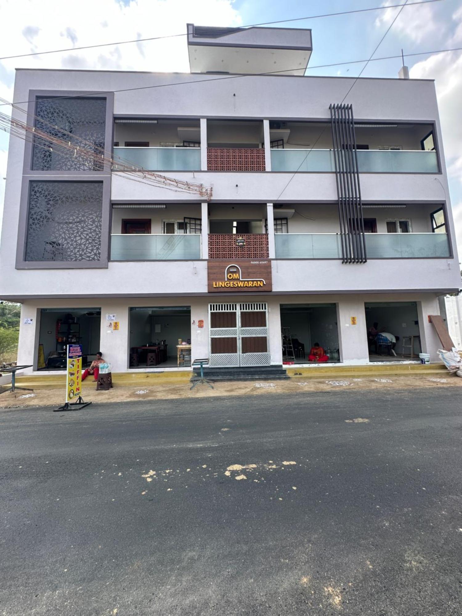 Om Lingeswaran Home Stay Tiruvannāmalai 外观 照片